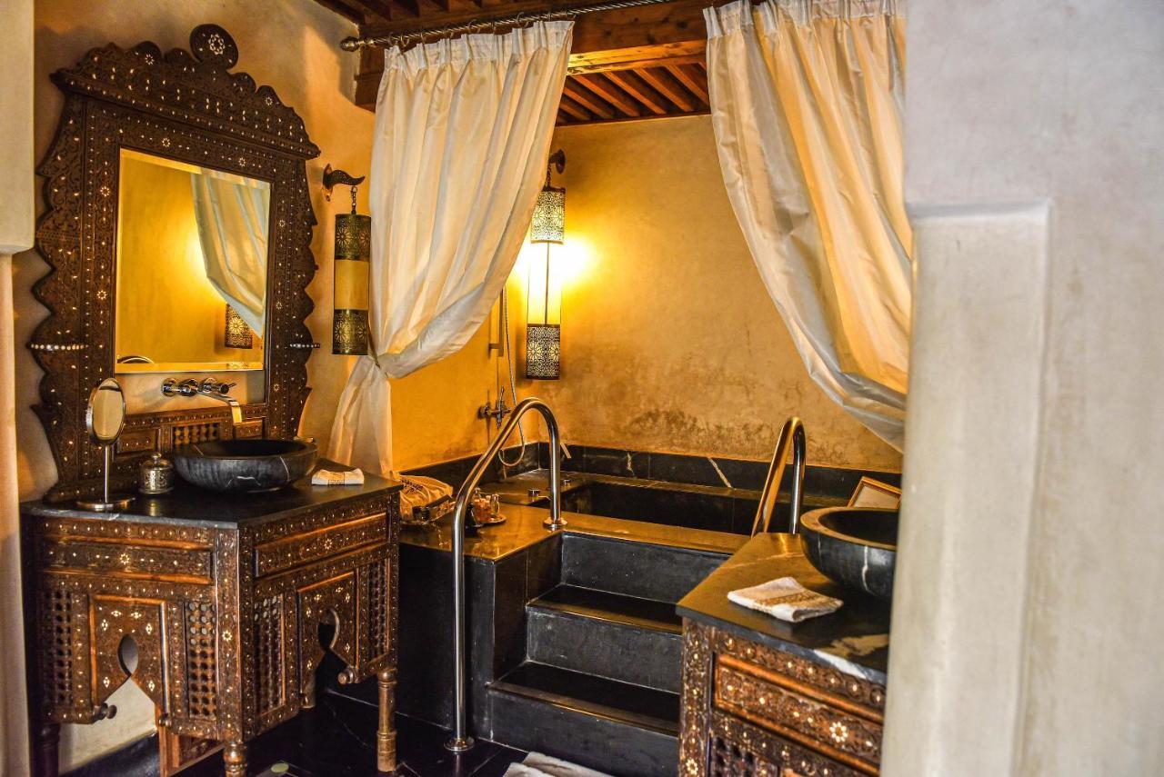 Riad Mayfez Suites & Spa ภายนอก รูปภาพ