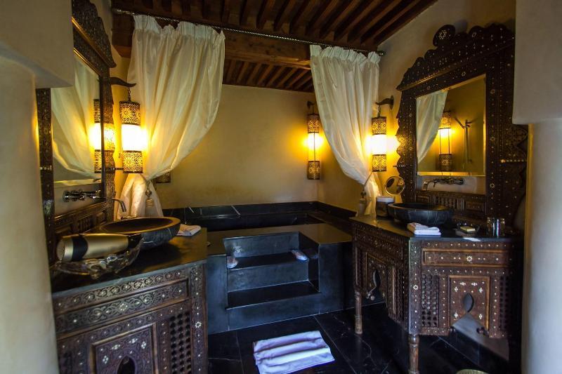 Riad Mayfez Suites & Spa ภายนอก รูปภาพ